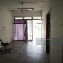 Bukit beruntung jalan teratai 1 storey corner lot