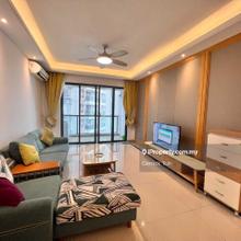 5 min walk to C.I.Q / Mall beneath / Cinema/ Facilities/ 1 Car Park