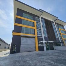 Kapar Meru factory corner with land for rent