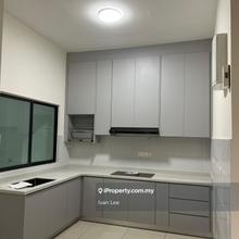 Brezza Hill Ampang 3 Rooms 3 Bathrooms 3 Carparks Big Size KLCC View
