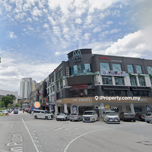 Retail cum Office Lot / With Lift / Prime Location