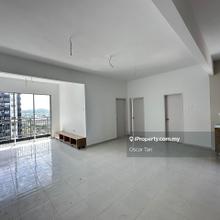 1st Hand Owner , Never Rent Out Before , Call For Viewing 