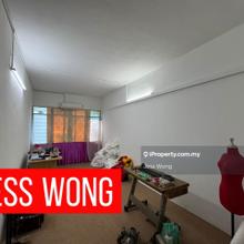 Jelutong 3 Storeys Shoplot Facing Main Road For Rent
