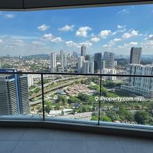 Luxury Bungalow in the sky, private lift, short walk to Mid Valley