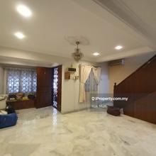 Fully Renovated and Good Condition Unit (5 minutes walk to LRT)