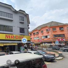 3 Shop Lots Rent. Restaurant Takeover. Near UTAR. Busy commercial Area