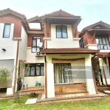 Corner Lot. Below Bank Value. Selling with Tenancy.