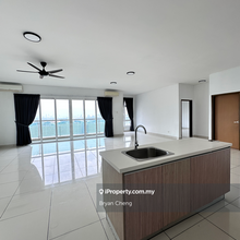 Partly 3 room 1700 sf