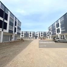 Facing Main Road - Intermediate Lot