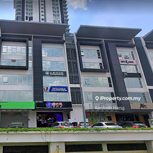Facing Mainroad