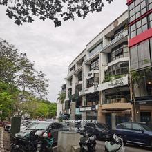 Ground and M floors for rent