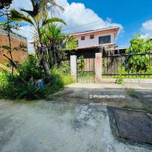 Double Storey Terrace Intermediate at Sherip Masahor For Sale