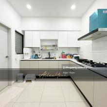 Waterside residence, 3 bedrooms renovated furnished, the light city