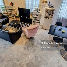 Double storey endlot in usj1 for sale.