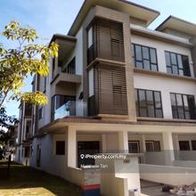 N'dira 16 Sierra Townhouse