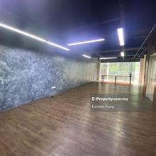 Well Kept Renovated unit