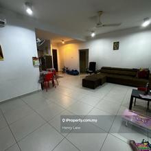 Below Market upper Floor The Lake Residence Townhouse 22x80 Puchong 