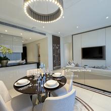 Luxury residence connect with mall and MRT station