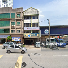 Commercial Land With 3 Storey Shop Office