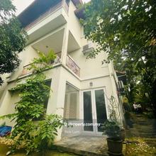 Biggest Semi D with big extensions & big karaoke room. View to apprec