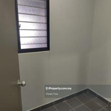 The henge sale, Rm458k below Market price ,full loan ,partial furnitur