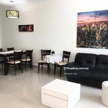 Freehold Well Maintain Reno Fully Furnished Mid Floor Palace View 