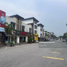 Bandar Laguna Merbok 3 Storey Shoplot Facing Main Road