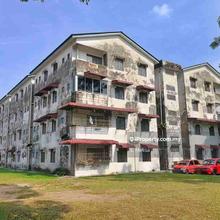 2 units Flat -  3 min to Lotus's Kampar 