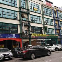 4.8% ROI, Anchor tenant, Serdang Perdana