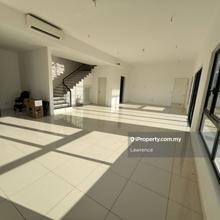 Brand New Bandar Rimbayu Type B, Lake Villa Semi D For Sale