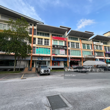 Prime Location Suitable for F&B and Retail Business
