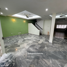 Nice layout , huge interior !
