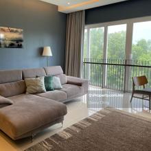 The loft 1422 sq ft fully furnished & renovated with 2 car park