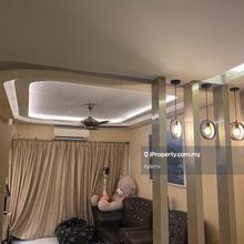 Level 7 with Lift Flora Damansara Apartment for Rent 