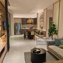Freehold 3 Bedrooms layout,Low Density Condo