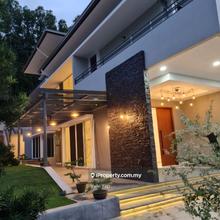 Beautiful bungalow for sale 