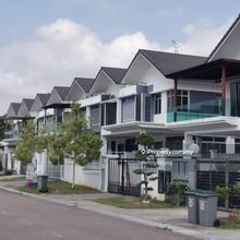 Fully furniture double storey landed house at the green horizon hill