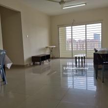 Suriamas Condo Bandar Sunway-2 Carparks