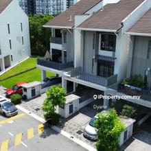 For Sale: Upper Unit Townhouse, Crescent Park, Bdr Sri Mahkota, Bangi