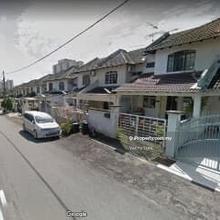 2 Storey Terrace Puchong Intan Puchong Perdana Facing playground 