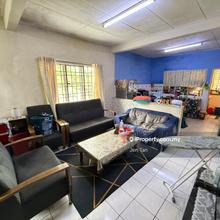 Affordable corner townhouse upper floor for Sale