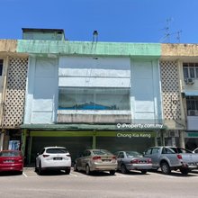 2 Adjoining Shops, 2 floors in Pontian Town Centre, Jln Taib