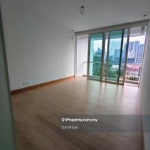 Large size cozy refurbished fully furnished condos near KLCC near LRT