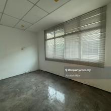 Mount Austin  Jln Austin Height 8/5 Three Storey Shoplot For Rent