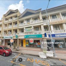 Putrajaya Presint 15 Three Storey Shop for Sale, ROI 4.8%