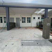 Rumah Teres Setingkat untuk Sewa di Lunas