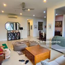 Corner unit, low rise, spacious, Surian