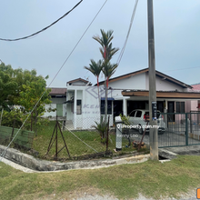 Alor Akar 1 Story Terrace Cornerlot House