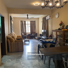 Apartment next to LRT, Near  Taipan, Malls, Hospitals, Major Highways.