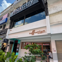 High Traffic Shop in Taipan Business Centre , Subang Jaya